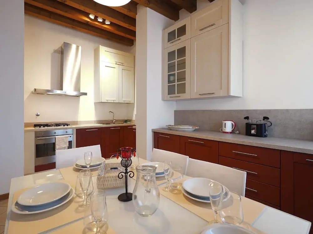 Venice Style Apartments - photo 18