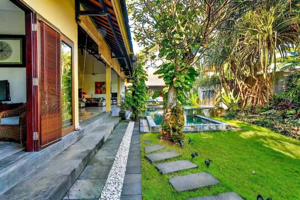 Villa Taksu Legian - photo 15