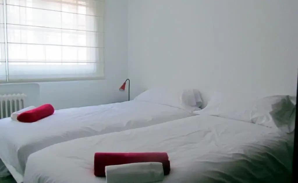 Townhouse Barcelona Stadium - photo 2