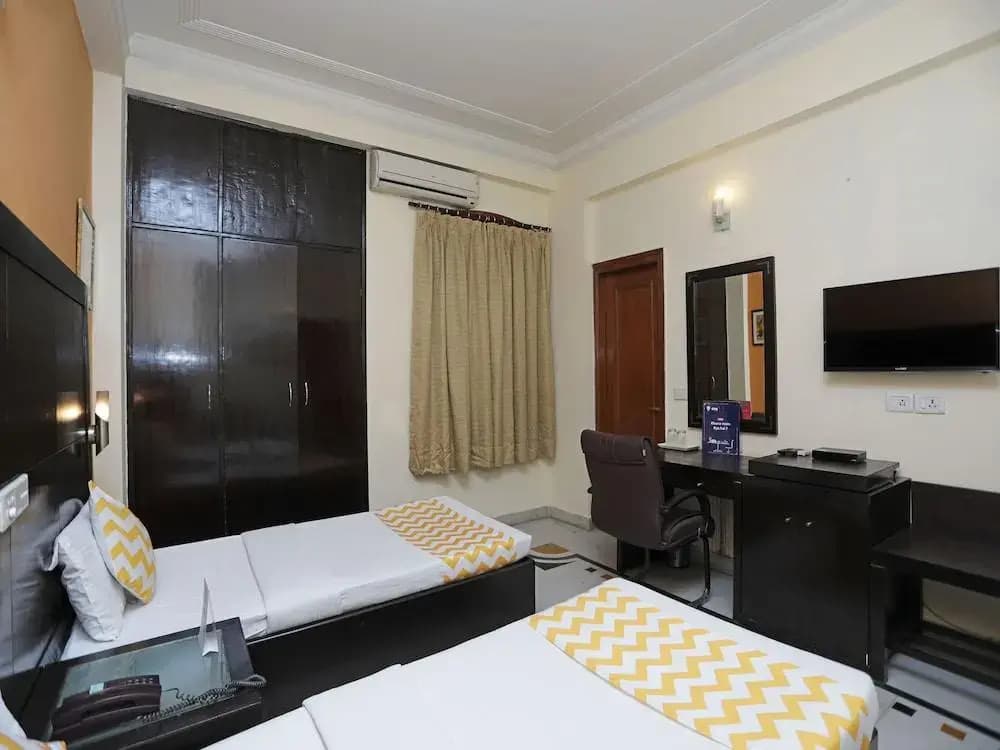Oyo 12075 Hotel Regalia Retreat - photo 6