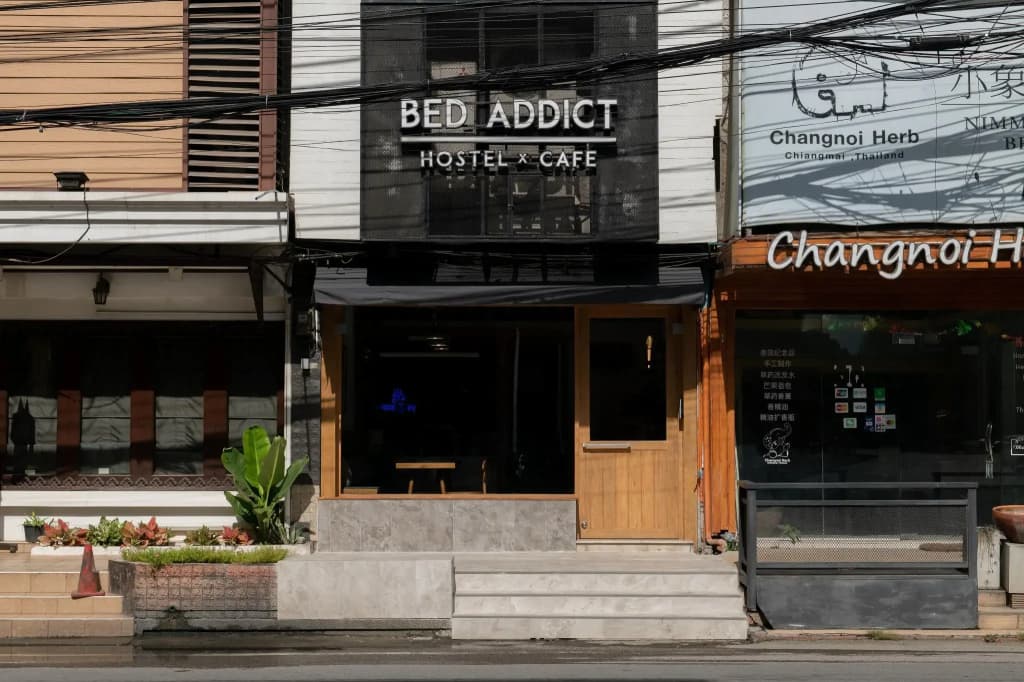 Bed Addict Hostel - main photo
