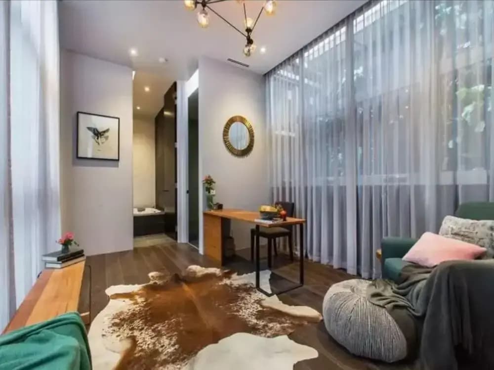 ReadySet Apartments at Glasshouse - photo 4