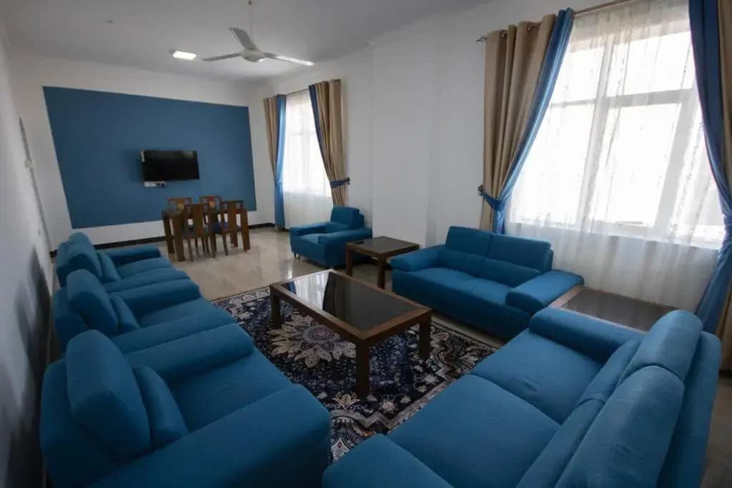 Home Station Hotel - photo 5