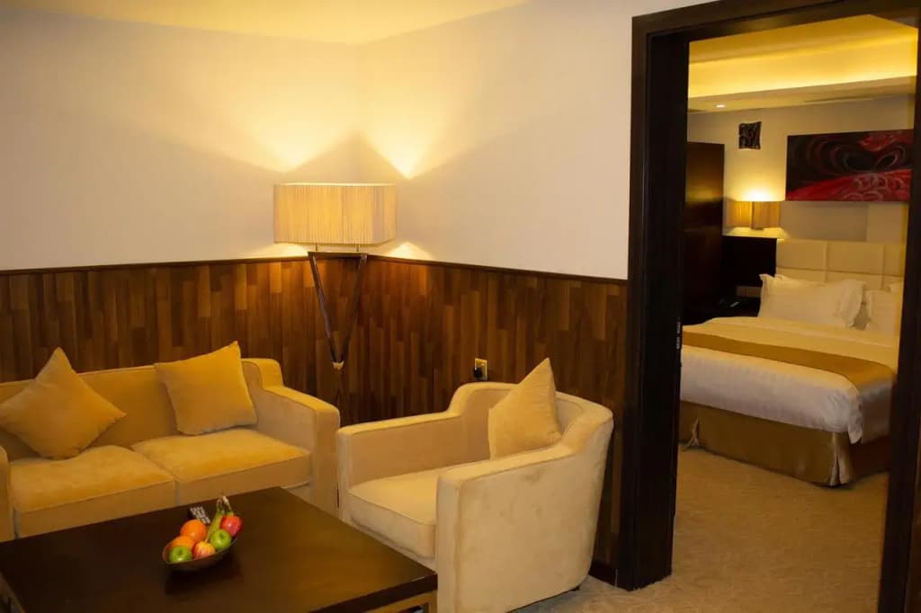 The Secure Inn Hotel - photo 9