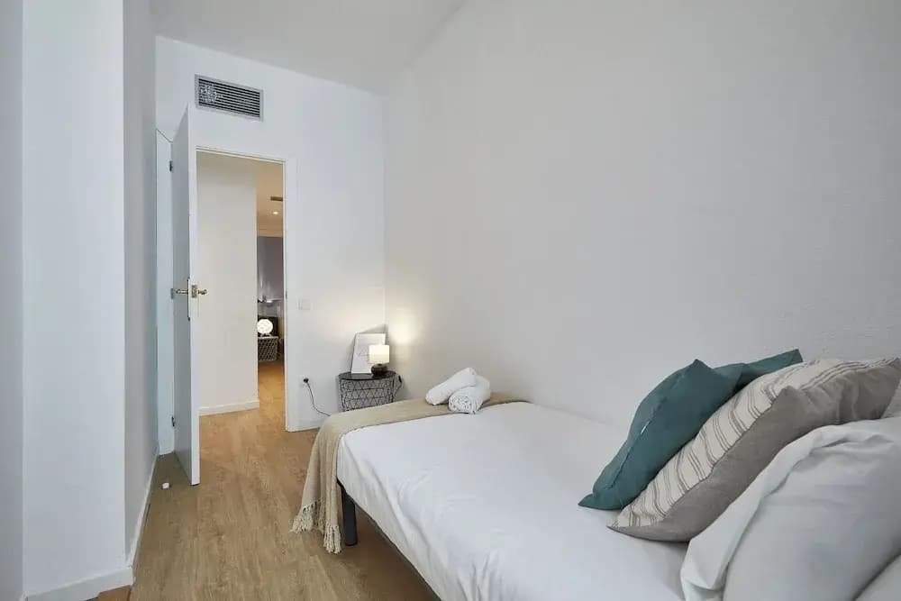 BBarcelona Clot Apartments - photo 5