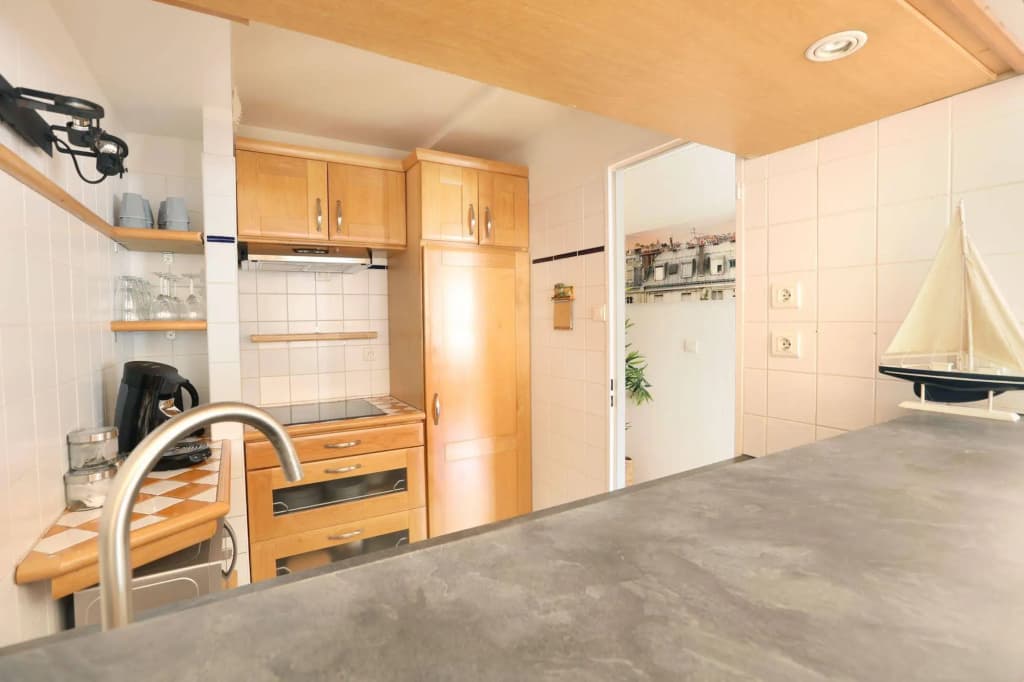 Les Lilas Serviced Apartments - photo 16