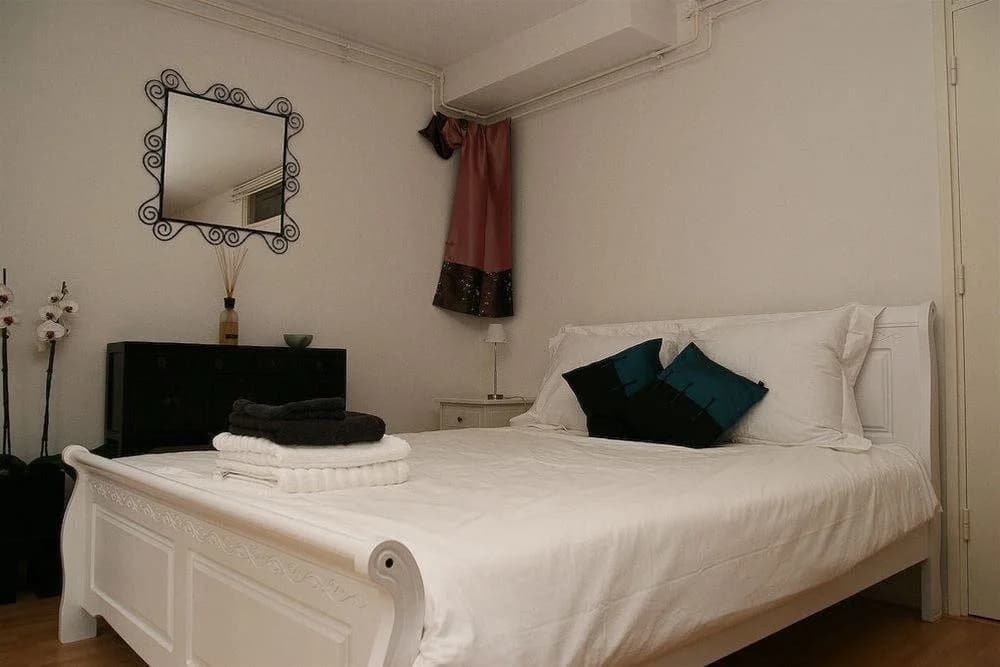 Home Run Amsterdam Bed & Breakfast - photo 2