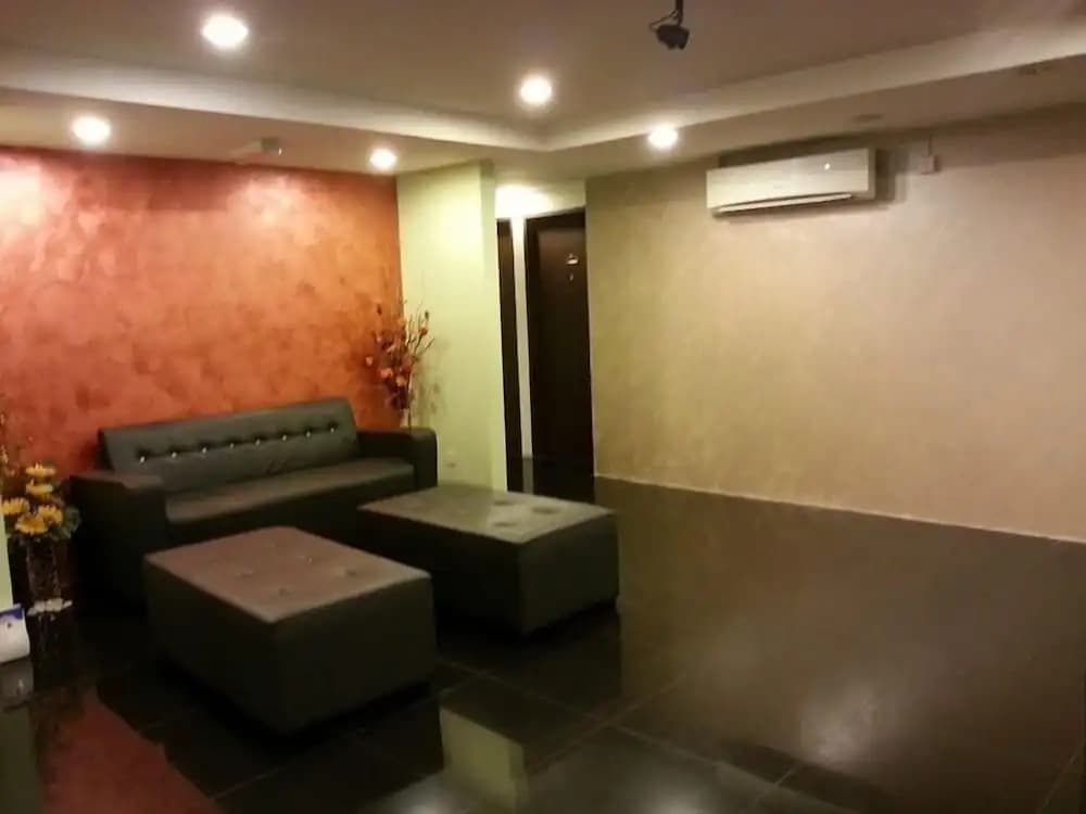 Zotel Business & Leisure Hotel - photo 2