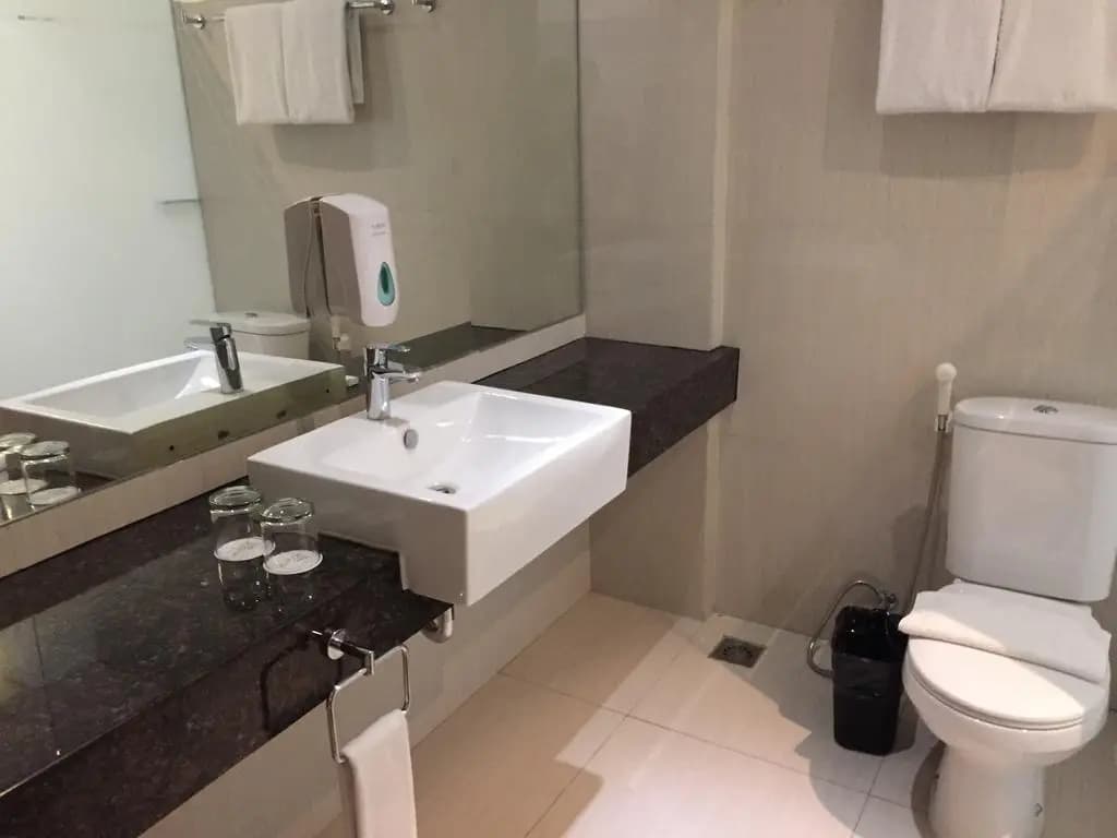 Whiz Prime Hotel Kelapa Gading - photo 10