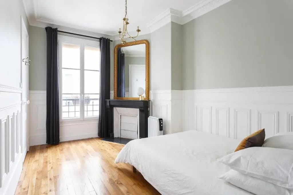 Bright and Newly Renovated 2 Bedroom Apartment, Hip & Central Paris, Montmartre-Opera - photo 2