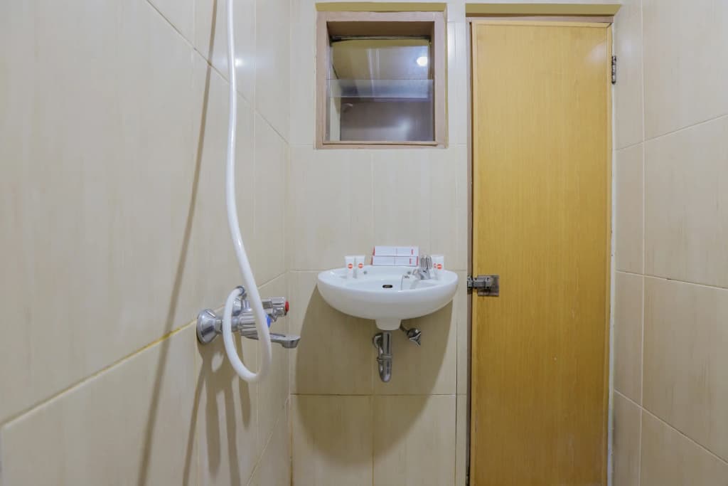 Hotel Senen Indah Syariah - photo 8