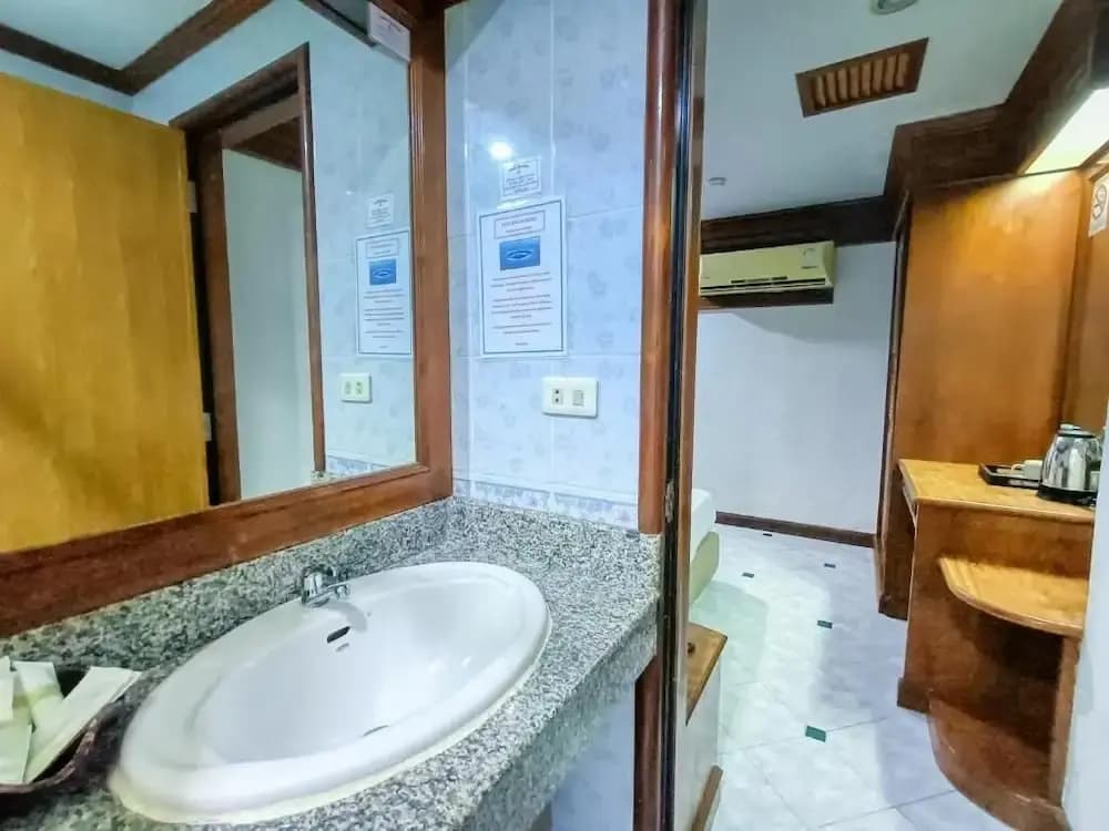Phuket suite hotel - photo 7