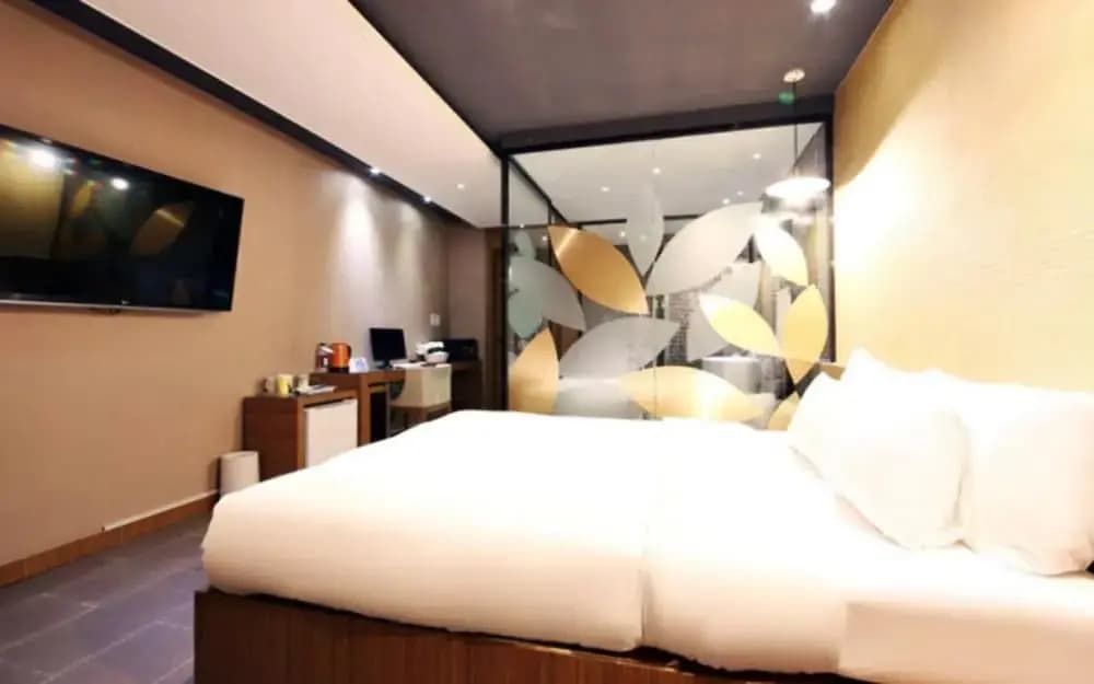 Bago Hotel - photo 6