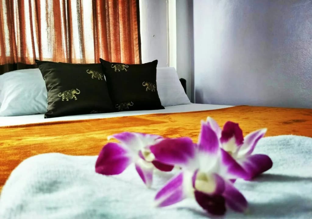Na Banglampoo Hotel - photo 2