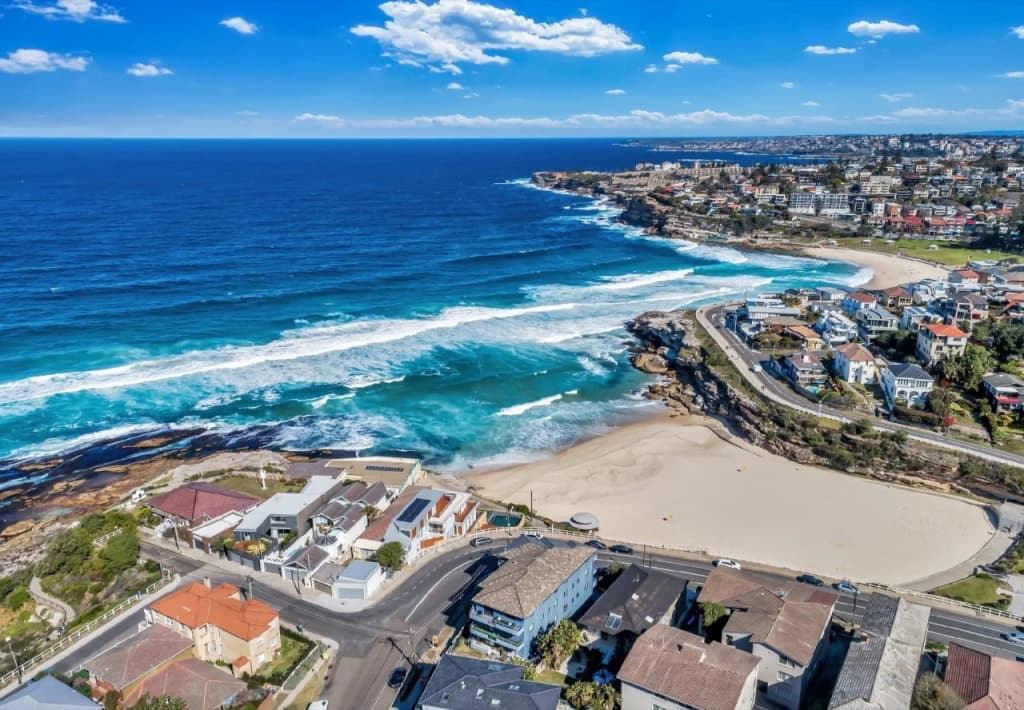 Tamarama Apartments - photo 11