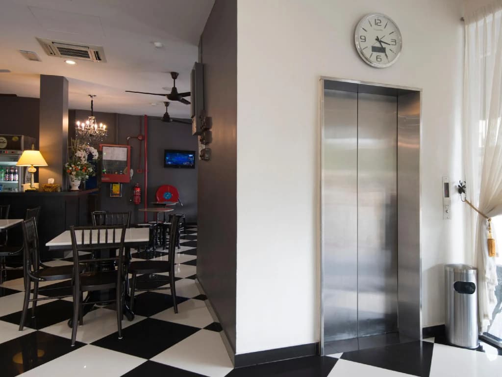 Luscious Hotel - photo 10