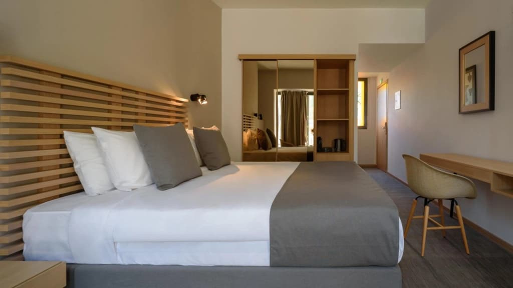 Fos DownTown Suites - photo 6