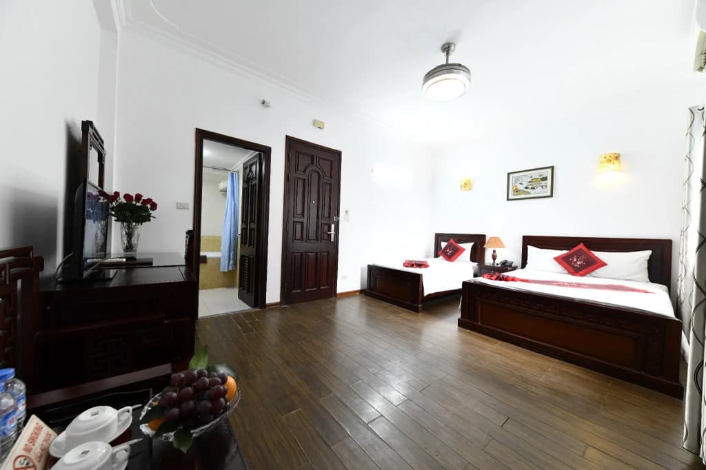 Phoenix Legend Hotel - photo 18