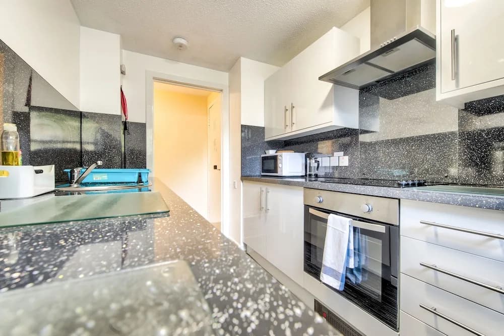 Castle View Apartments - photo 17