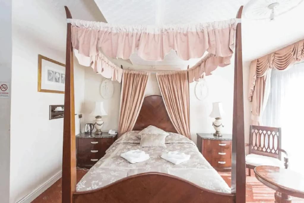 Ridgeway Hotel - photo 13