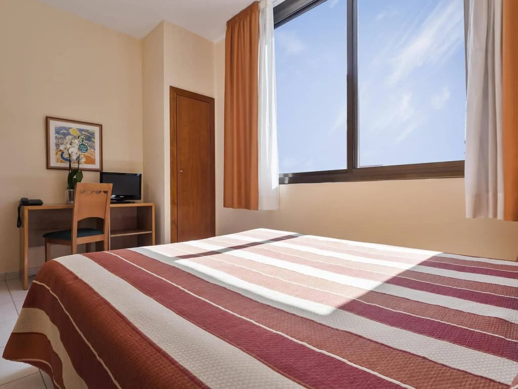 Hotel Chic&basic Lemon Barcelona - photo 3