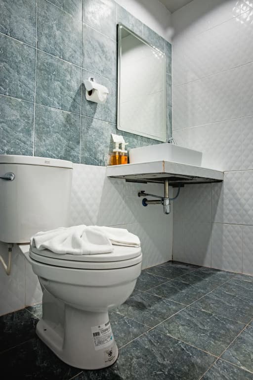 The Guest Hotel - Hostel - photo 11