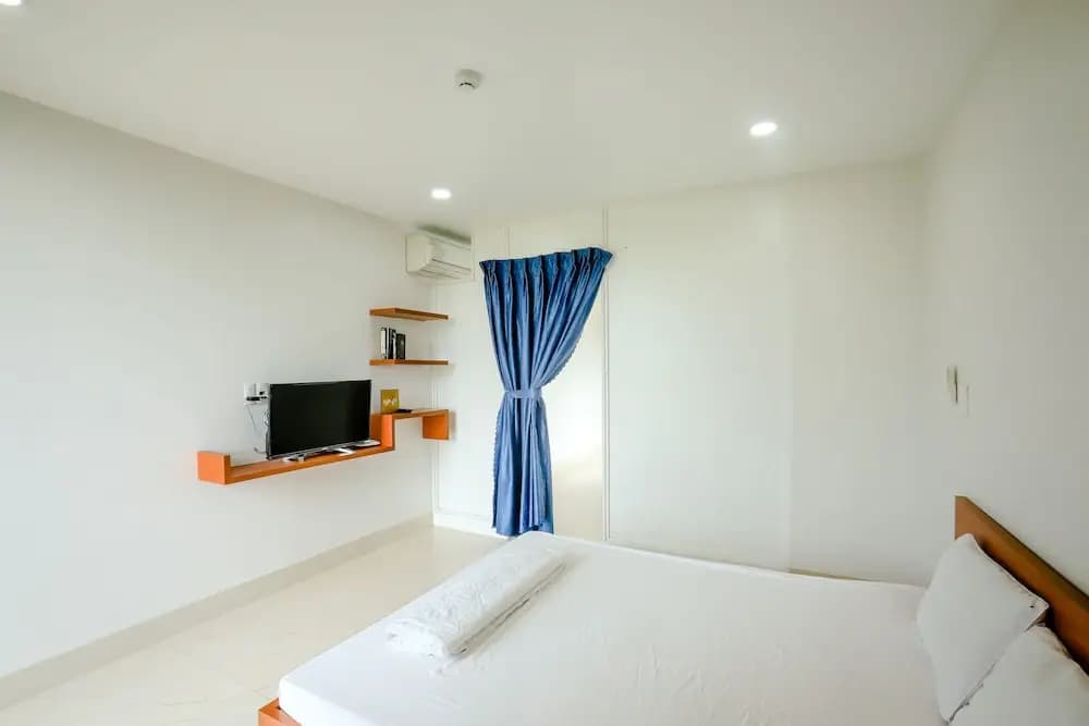 Ly Apartment - photo 3