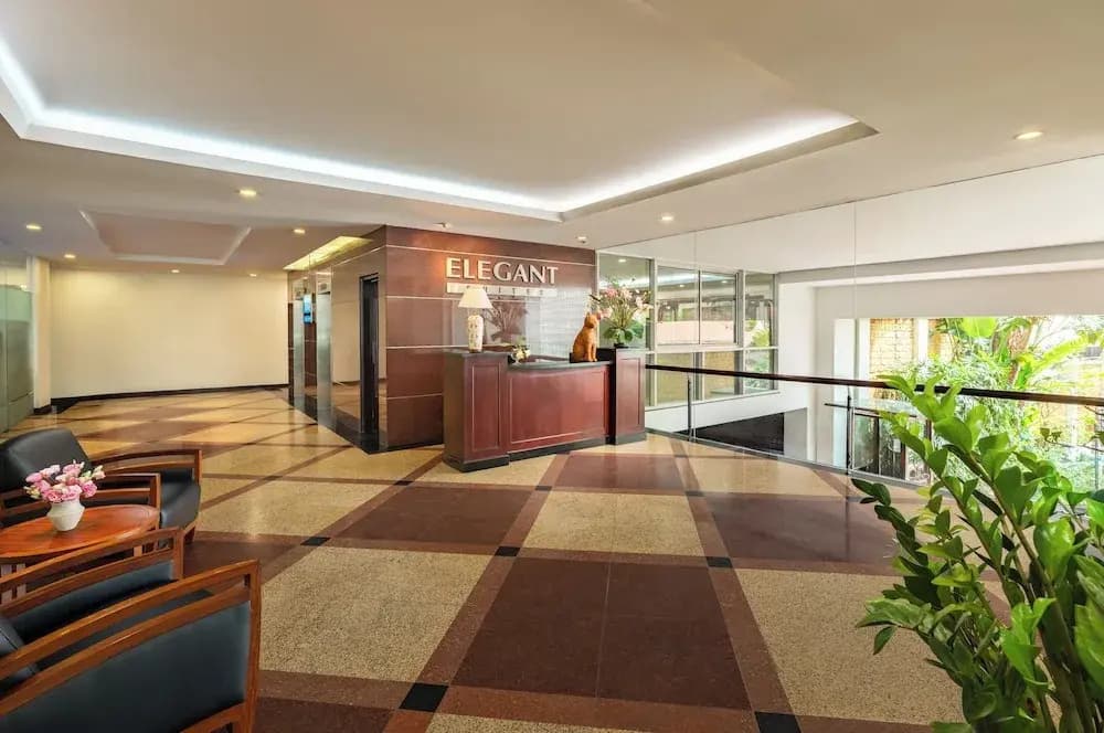 Elegant Suites Central - photo 16