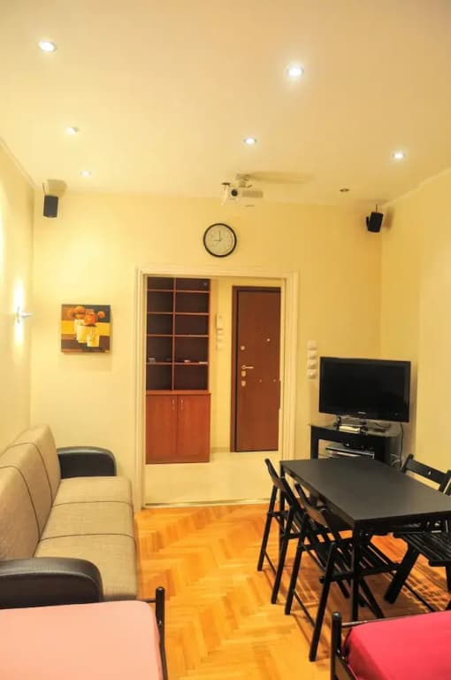 Modern apartment in Athens center - photo 14