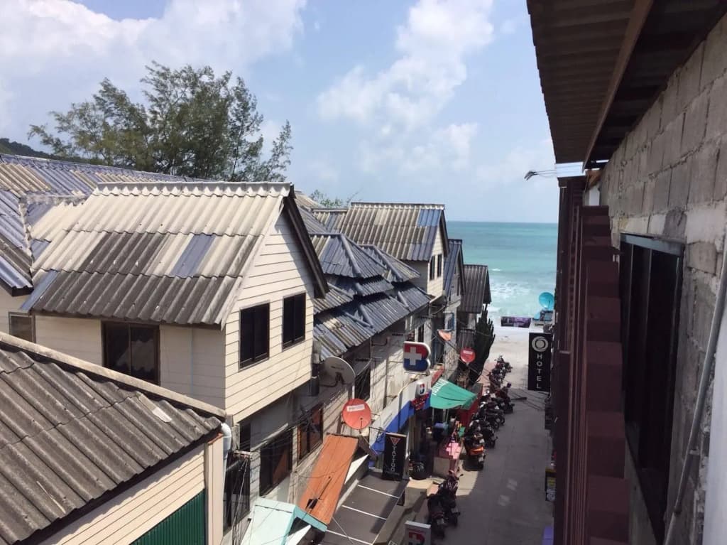 V2 Seagate Hip Hotel - Hostel - photo 12