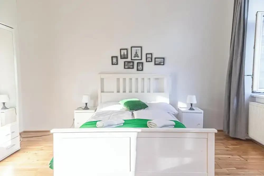 3BR Belvedere Bookable for Long Stays - photo 4