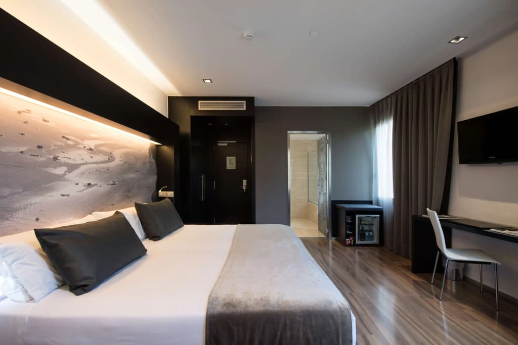 Catalonia Catedral Hotel - photo 3