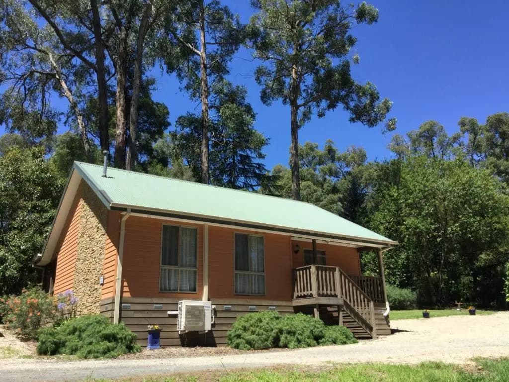 Emerald Creek Cottages - photo 12
