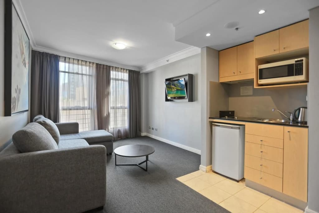 KOZYGURU Sydney CBD Amazing View 2 Bed Family Apartment NHA653-702 - photo 10
