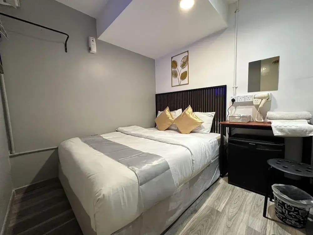 SS Grey House - photo 18