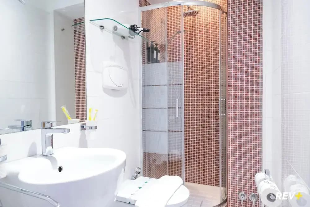 Viale Giulio Cesare Guest House - photo 31