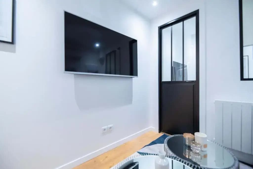 Beautiful Apartment in Marais - With AC - photo 3