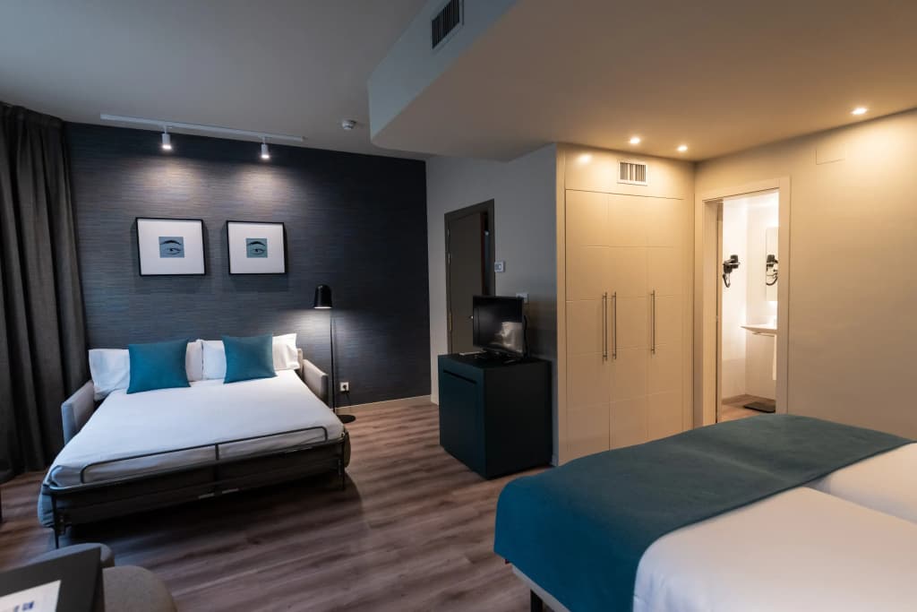 Atenea Rekord Suites Barcelona - photo 6