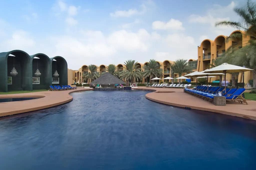 Golden Tulip Al Jazira Hotel - photo 9