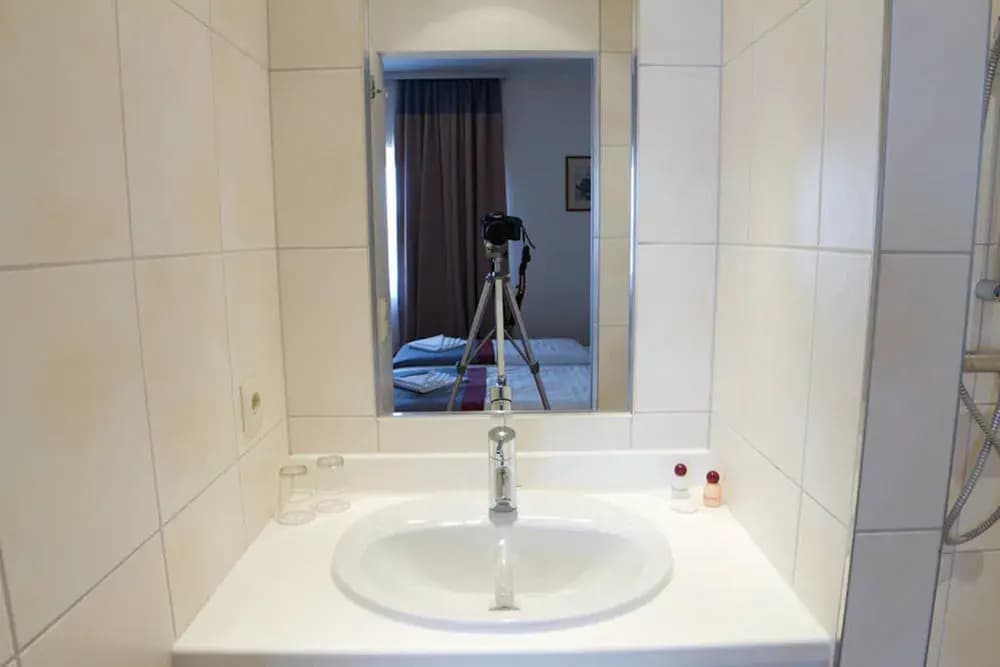 Ivbergs Hotel Messe Nord - photo 8