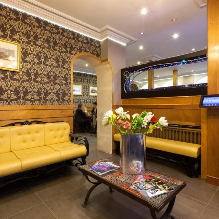 Grand Hôtel Amelot - photo 2