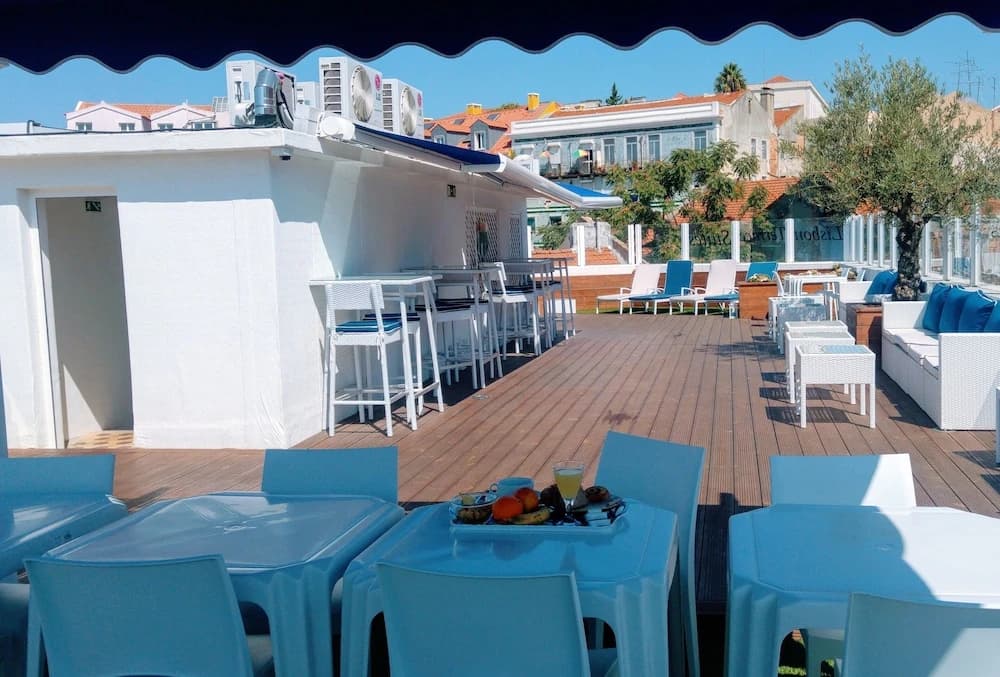 Lisbon Terrace Suites Apartment for Large Groups with Amazing Terrace - photo 22