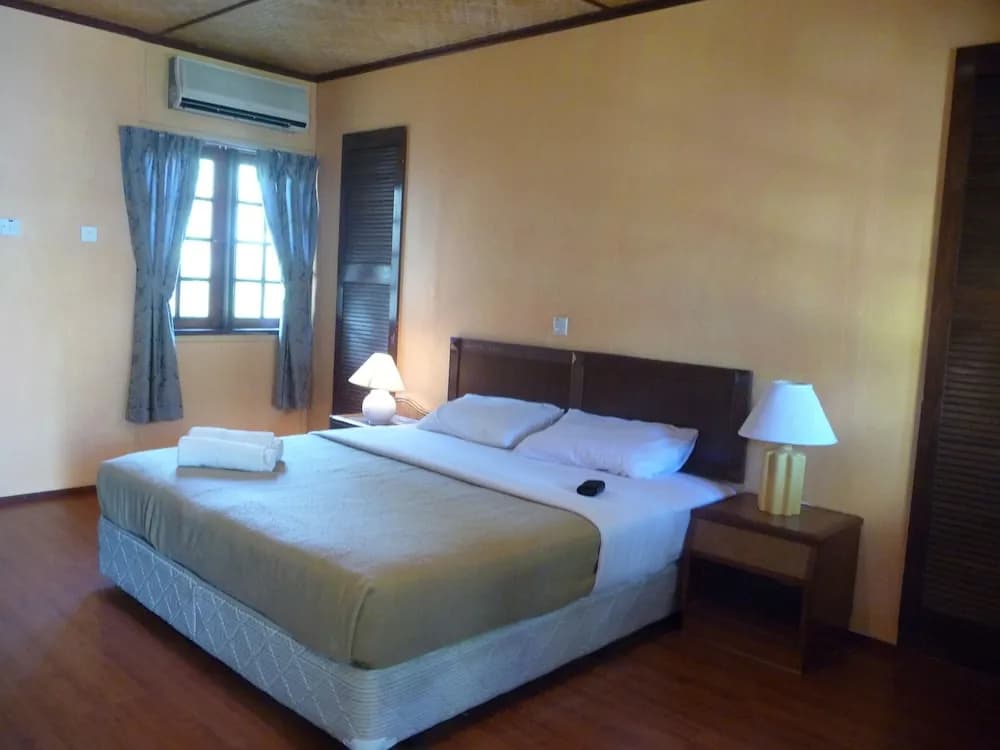 D'Coconut Island Resort - photo 2