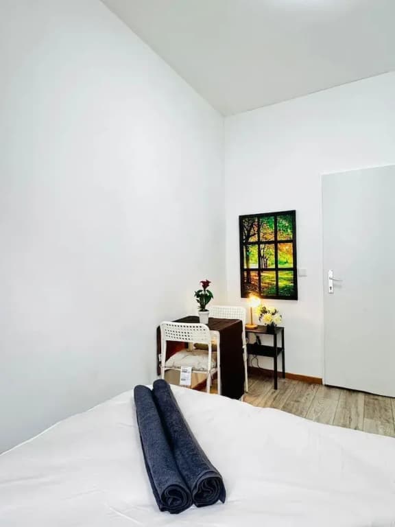 Affordable 4BR Near Stadthalle - photo 16