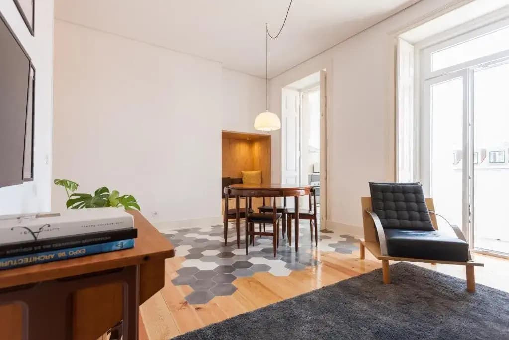 FLH Bica Modern Flat with View - photo 2