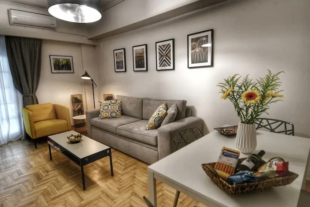 Top Koukaki Location 2 Bedrooms - photo 8