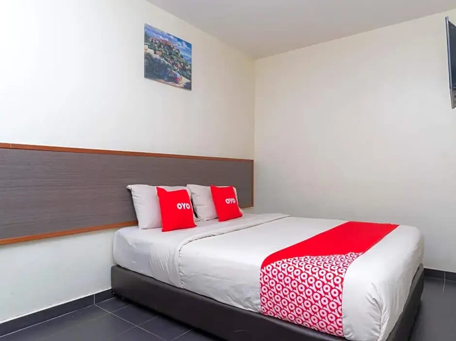 OYO 44095 Bluewater Hotel (2) - photo 4