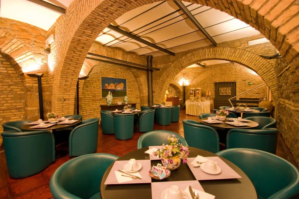 Laurentia Hotel - photo 23