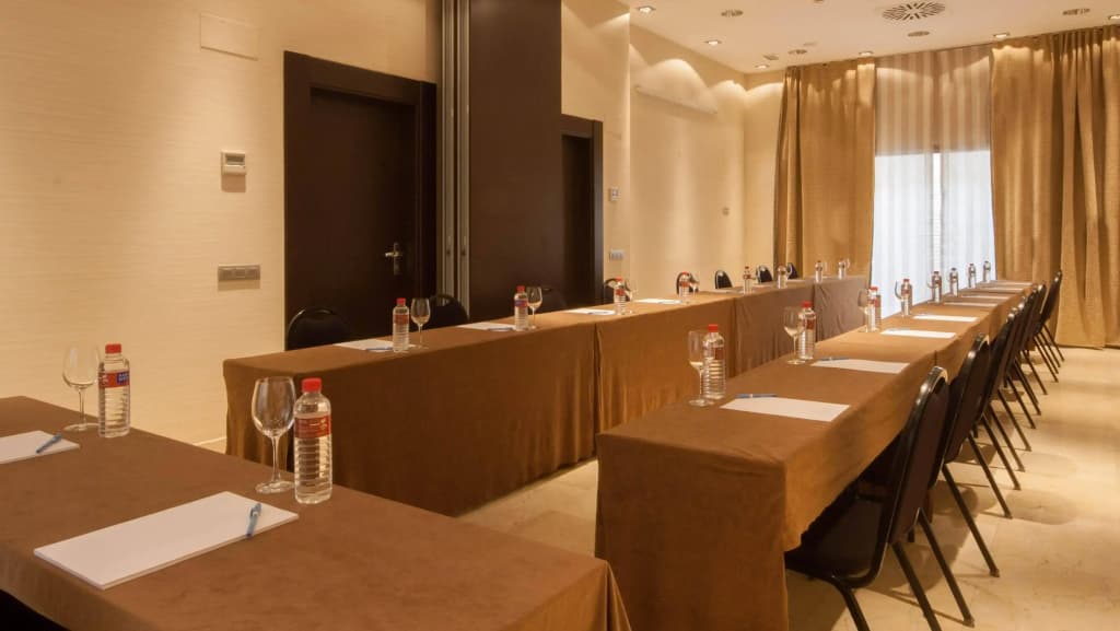 Hotel Mercader - photo 19