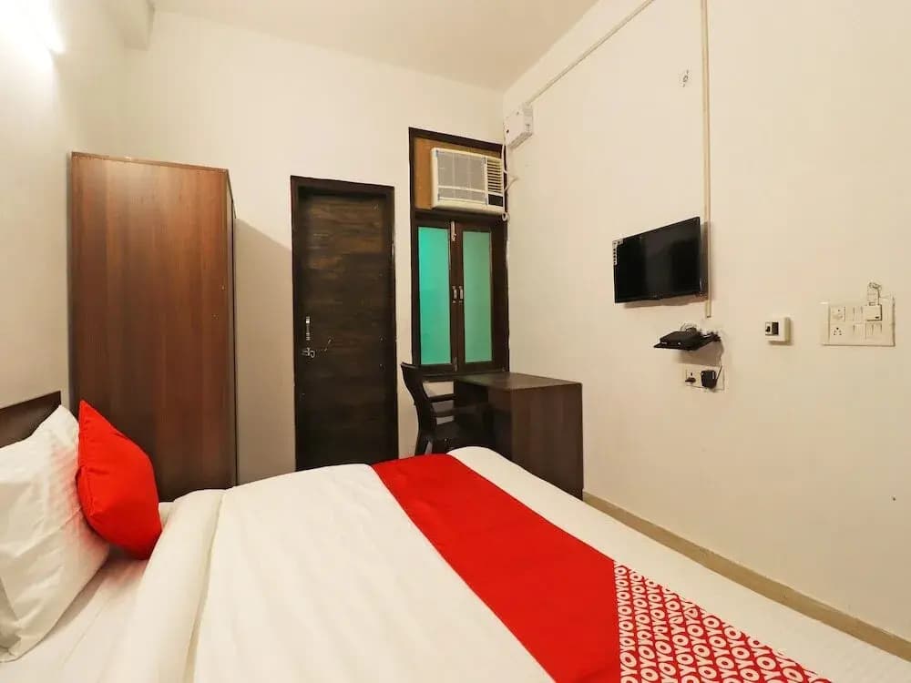 OYO Flagship 39677 Haiderpur Road - photo 3